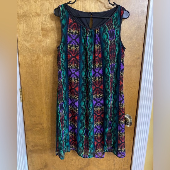 Dresses & Skirts - Multicolor Sleeveless Patterned Dress